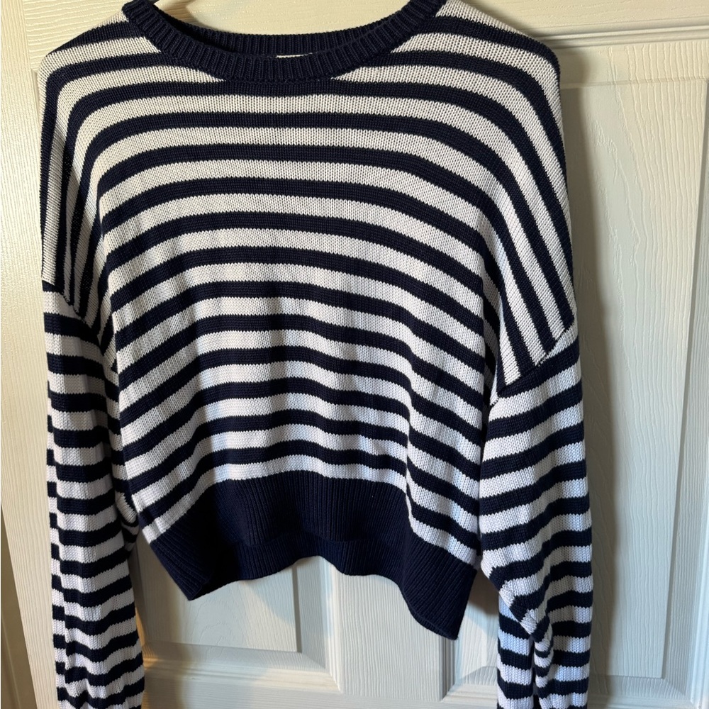 PINK Navy and White Women's Sweater